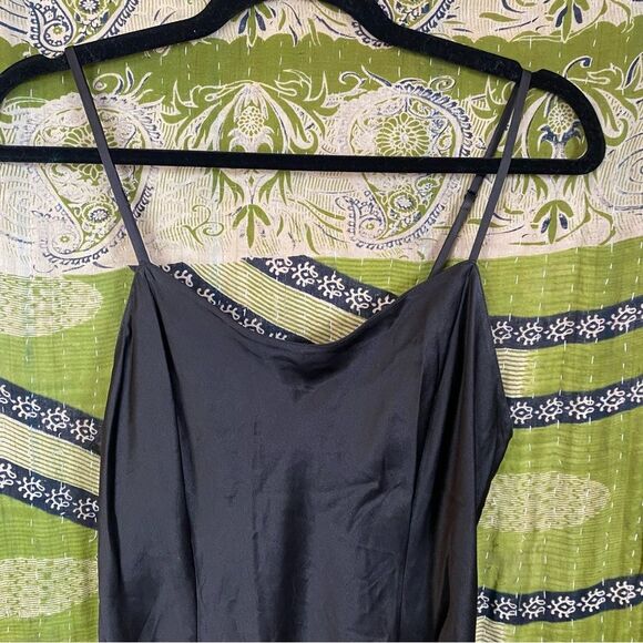 Vintage 90's Victoria's Secret Black Silk Chemise Size Medium - Picture 2 of 12